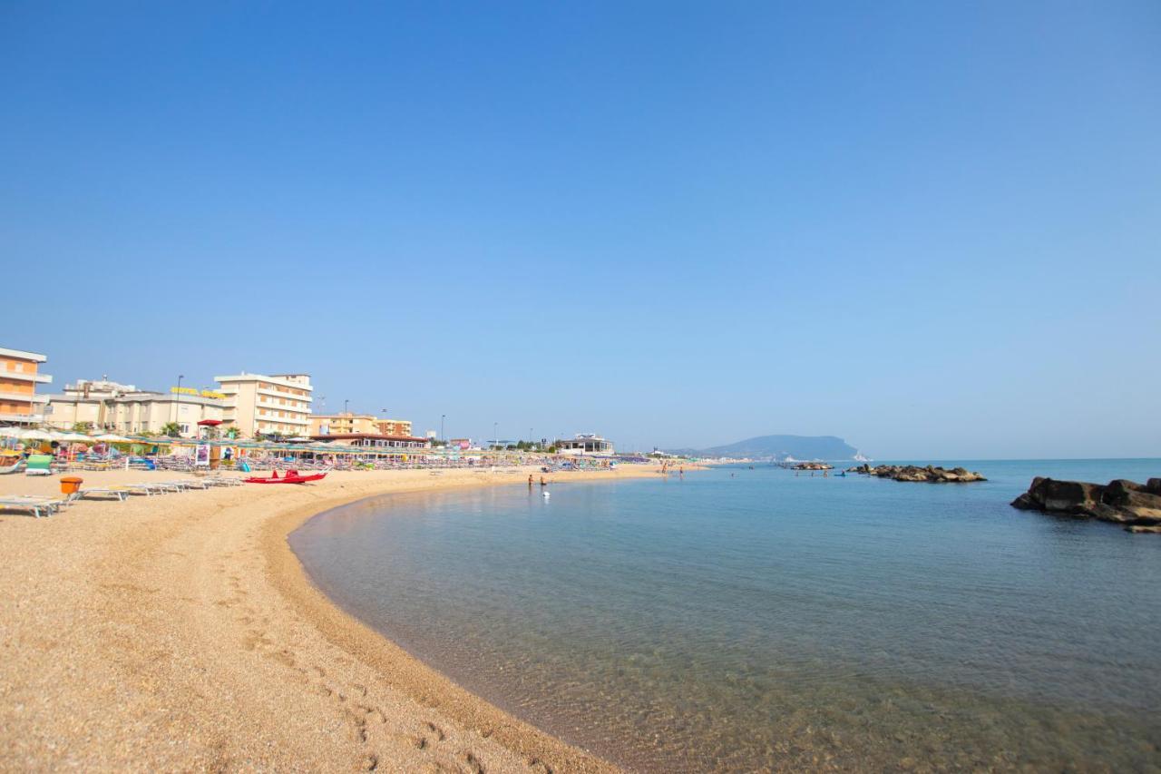 Hotel Giannino Porto Recanati Eksteriør bilde